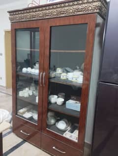 used showcase without crockery