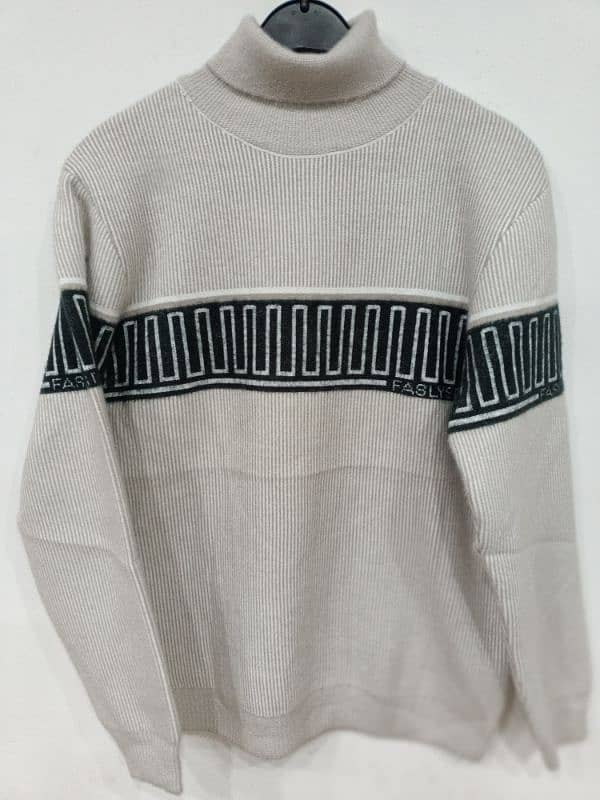 Rabbit wool neck sweatshirt 0