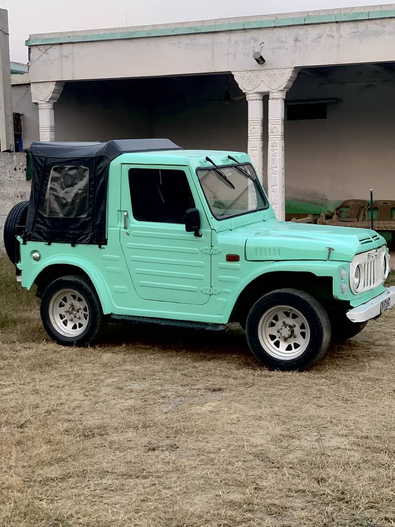 Suzuki Jeep LJ80 10