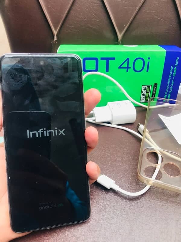 infinix hot40i 1