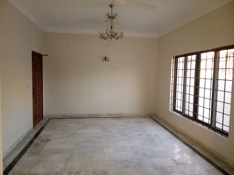 DHA PHASE 5 500 YARDS WEST OPEN BUNGALOW FOR RENT 11