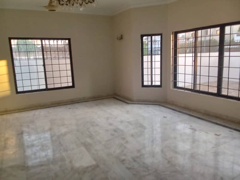 DHA PHASE 5 500 YARDS WEST OPEN BUNGALOW FOR RENT 13