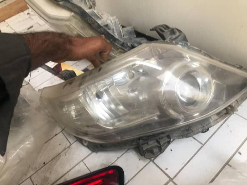 Toyota Fortuner Head & Back Lights Mint Condition 0