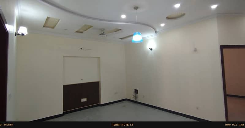 10 Marla full house available for rent in wapda town 5