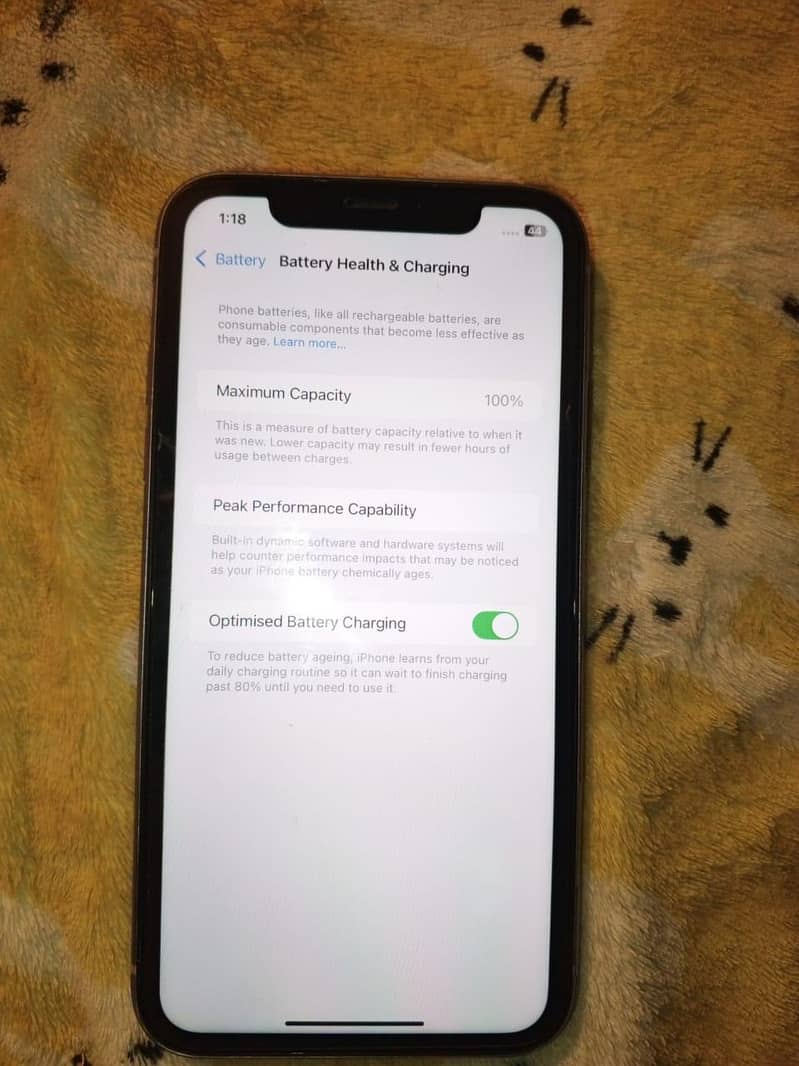 Iphone 11 10/10 condition  Waterpack  100 % battery  with charger 47k 3