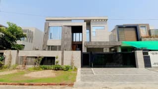 A Prime Location 1 Kanal House In Lahore Is On The Market For Sale