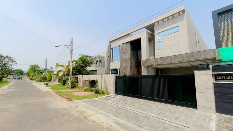 A Prime Location 1 Kanal House In Lahore Is On The Market For Sale 5