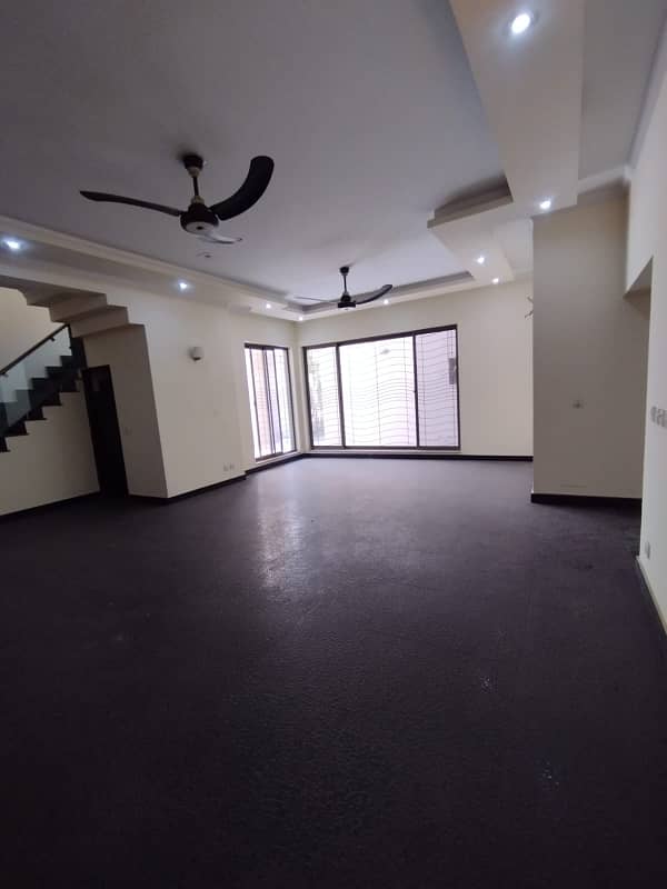 2 Kanal Slightly Used House For Rent Cavalry Ground Prime Location More Information Contact Me 11