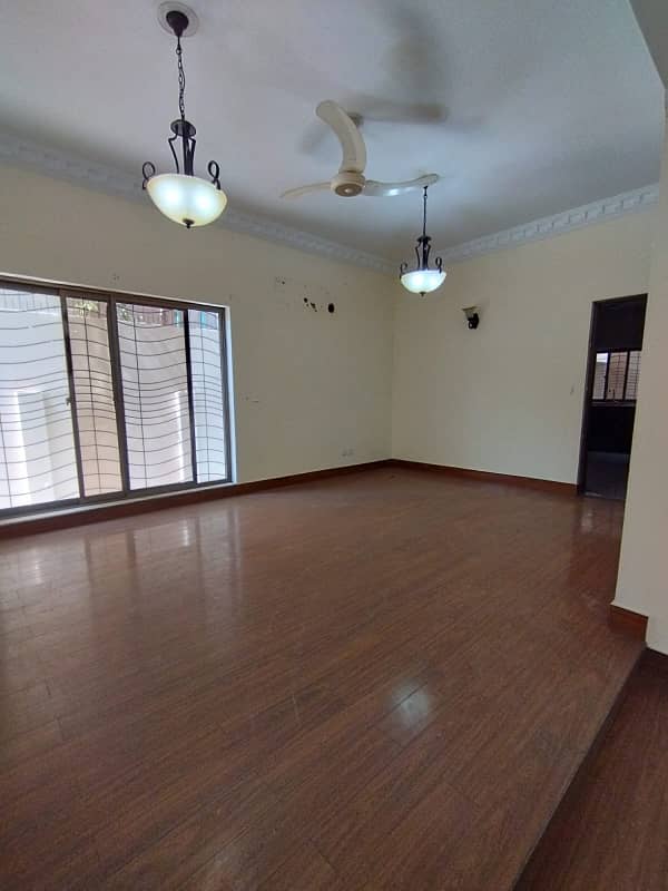 2 Kanal Slightly Used House For Rent Cavalry Ground Prime Location More Information Contact Me 13