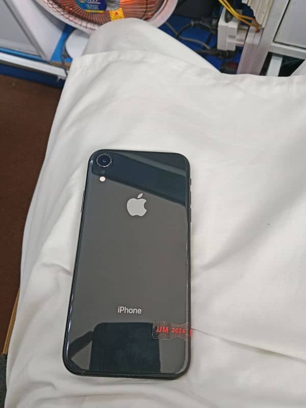 iphone XR waterpack 1