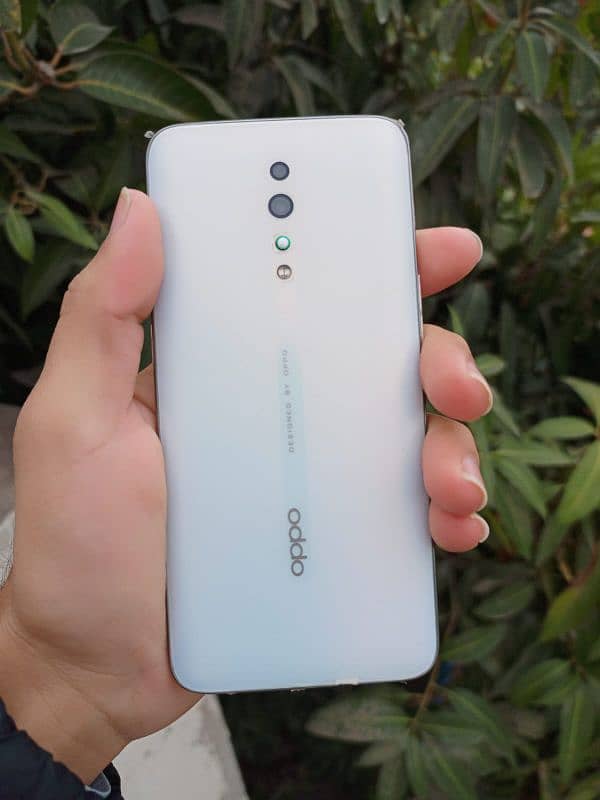 OPPO Reno z 8/256 0