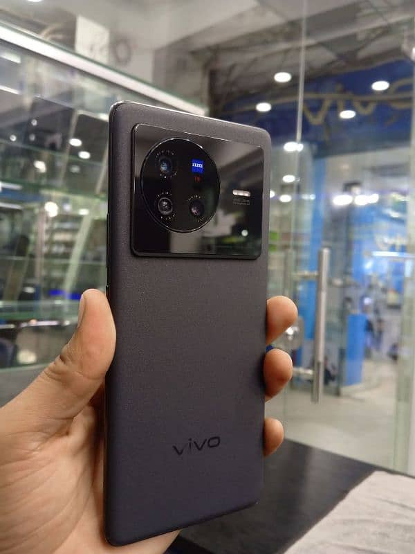 vivo x80 3