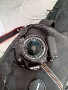 Canon eos 60 camera with lense