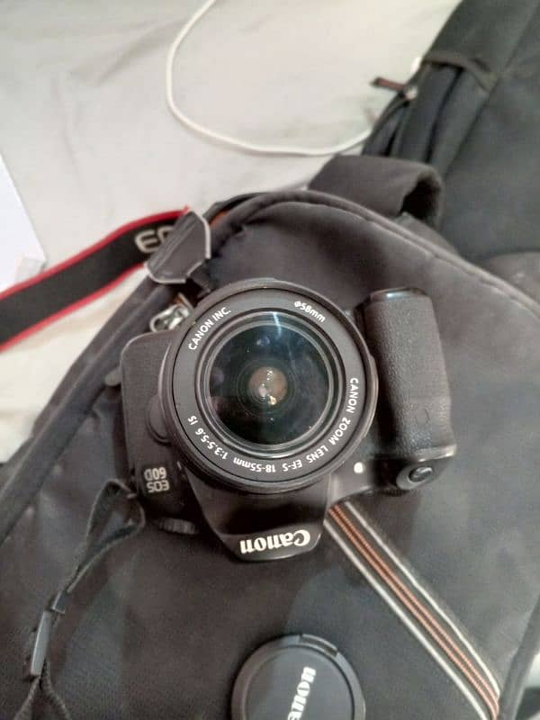 Canon eos 60 camera with lense 0