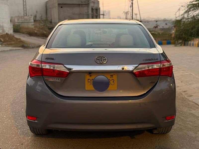 Toyota Corolla GLI 2015 10