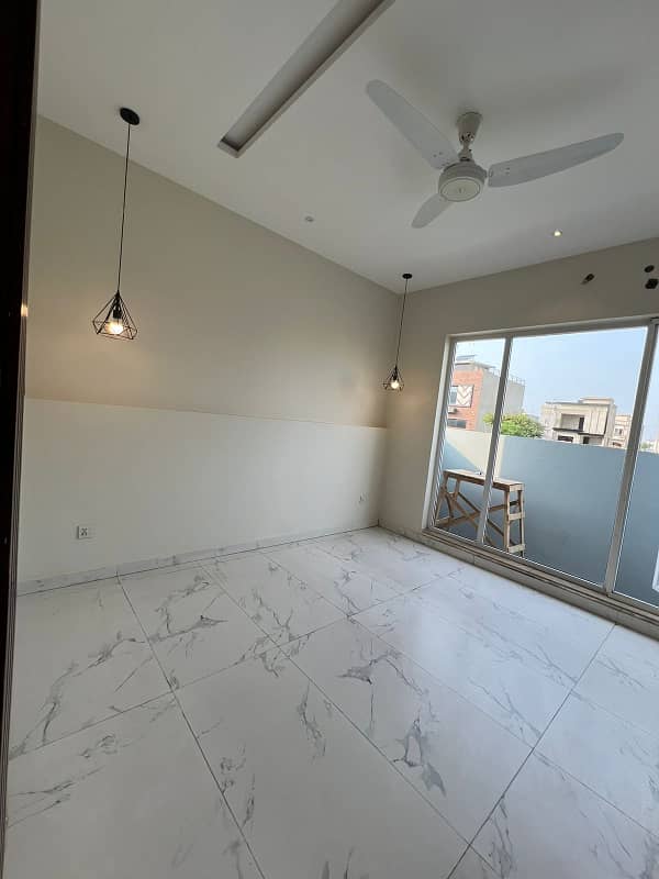 Full Basement 4 Beds Brand New 10 Marla House For Sale In Block EE DHA Phase 4 3