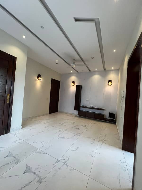 Full Basement 4 Beds Brand New 10 Marla House For Sale In Block EE DHA Phase 4 4