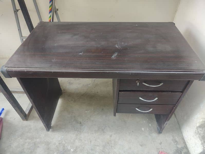 Computer table/office table for sale in reasonable price 0