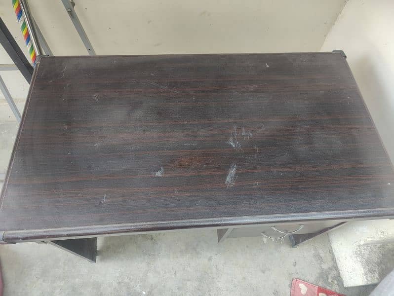 Computer table/office table for sale in reasonable price 2