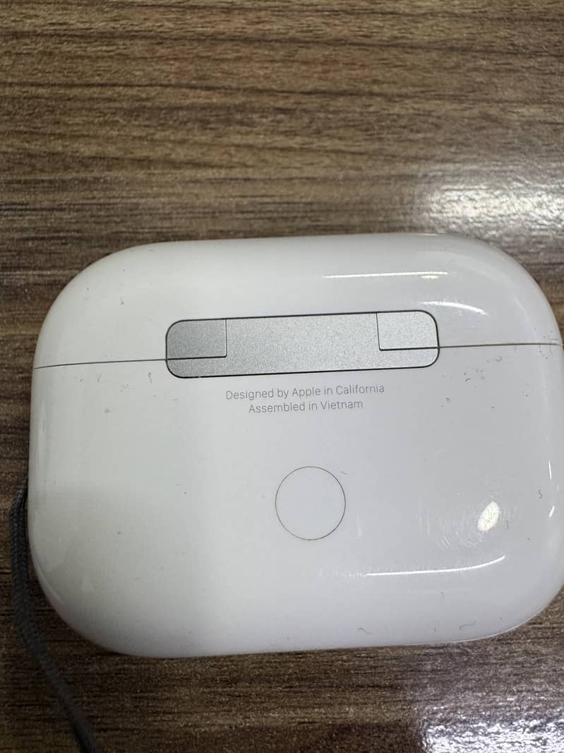 Apple earpods pro 2 (Original) Magsafe Case 5