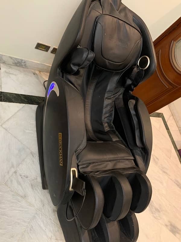 Luxury JC Buckman Massage Chair – Excellent Condition with Warranty! 2