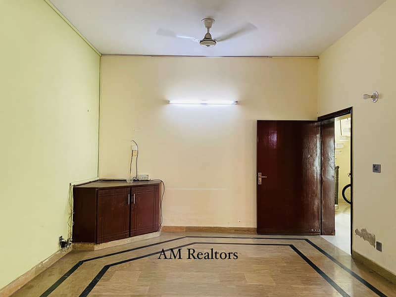 5 Beds 1 Kanal Full House For Rent DHA Phase 8 Airport Road Lahore. 5