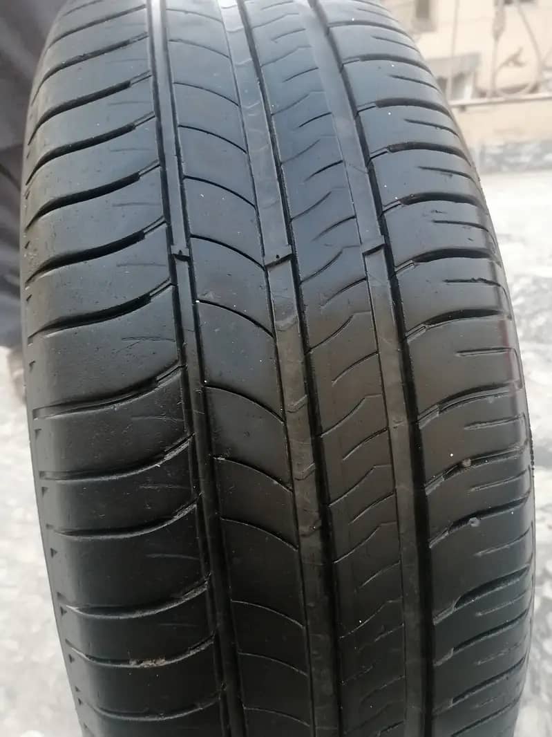 Kia stonic used Tyres 195/55/16R Energy Saver brand Michillin 2