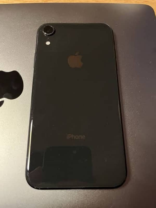 iPhone XR 256GB 0