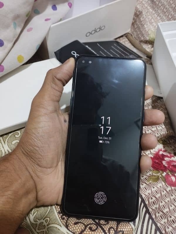 Oppo Reno 4 (8'128) 6