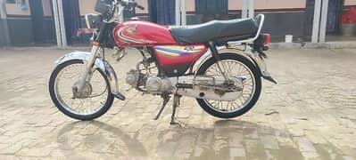 Honda CD 70 2015