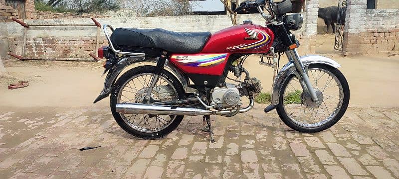 Honda CD 70 2015 1