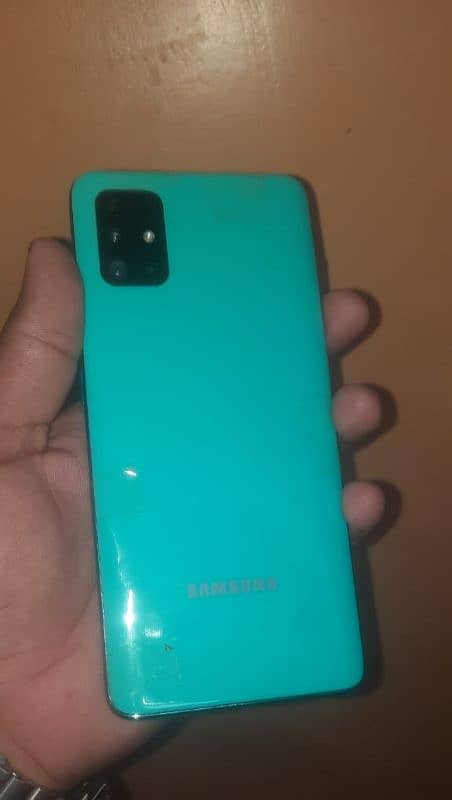 samsung a51 6 128gb official PTA approved but signl issue read add plz 3