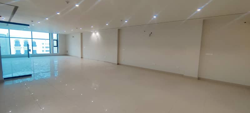 8 Marla Brand new floor with Lift 24