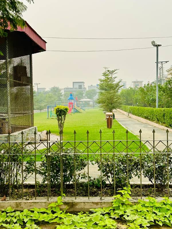 5 Marla Plots Are Available For Sale Diamond Block in Park View City Lahore 6