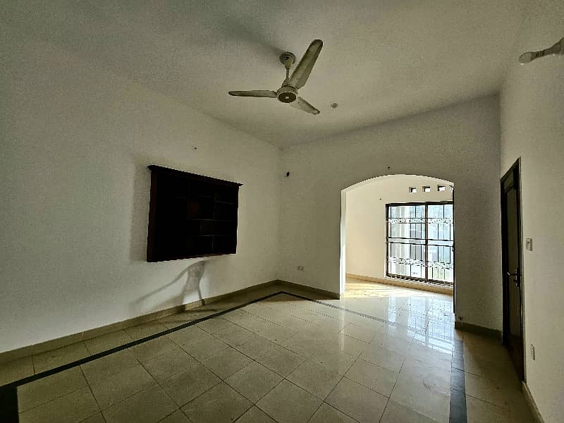 1 KANAL UPPER PORTION FOR RENT IN WAPDA TOWN D-2 BLOCK 0