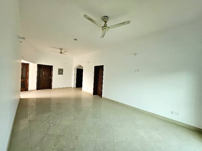 1 KANAL UPPER PORTION FOR RENT IN WAPDA TOWN D-2 BLOCK 3