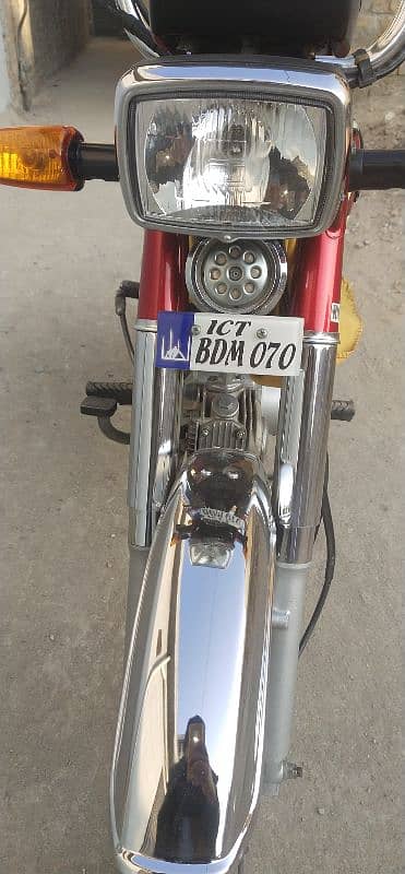 honda cd 70 20 model golden numbr     number sirf 70 ha 2