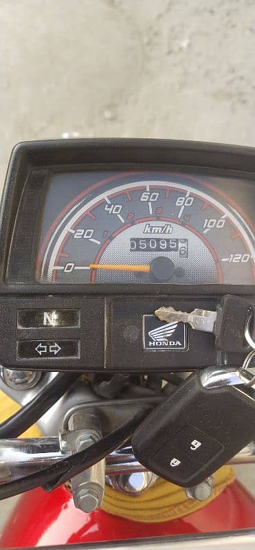 honda cd 70 20 model golden numbr     number sirf 70 ha 11