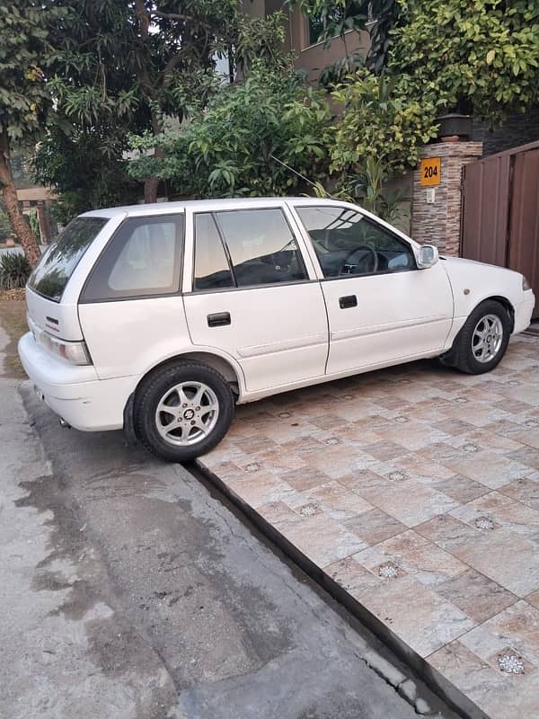 Suzuki Cultus 2016 0