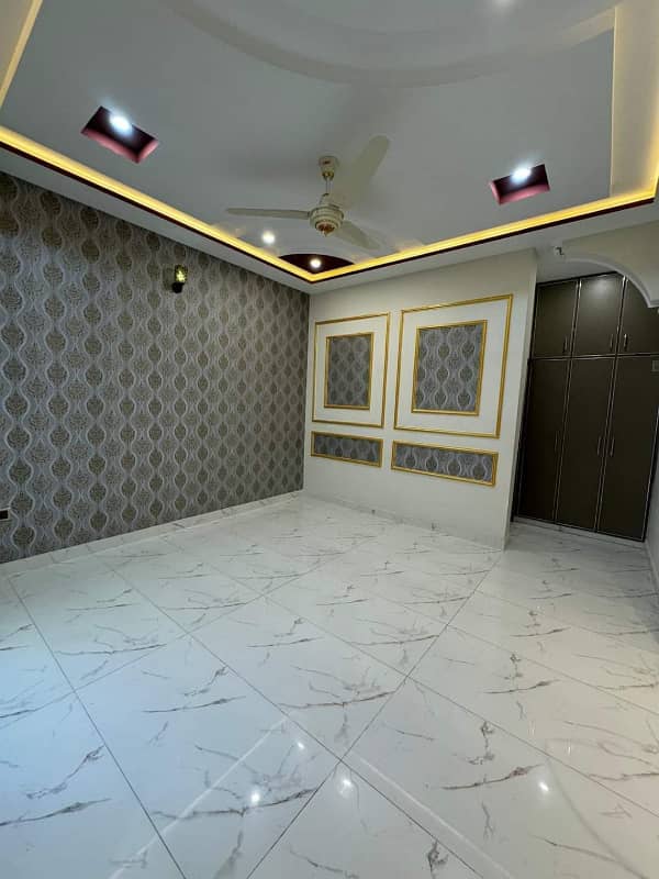 10 Marla Luxury Ground Portion For Rent Wapda Town Phase 1 8