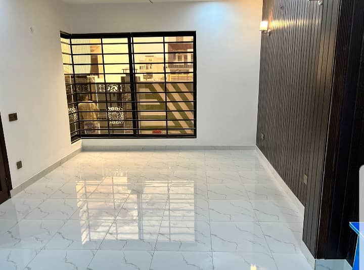 5 Marla House Available For Sale In Jade Extension Block Park View City Lahore 1