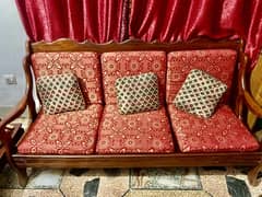 5 Seaters Sofa set good condition