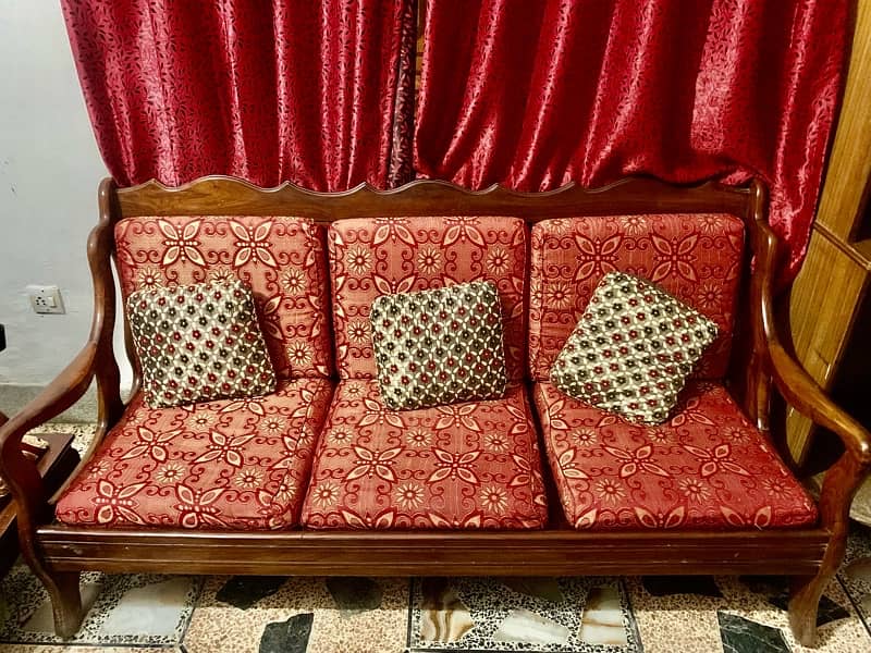 5 Seaters Sofa set good condition 2