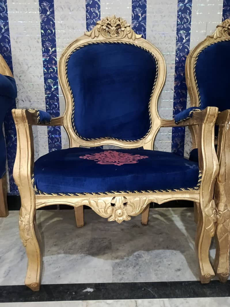 2 chairs in royal blue colour 1