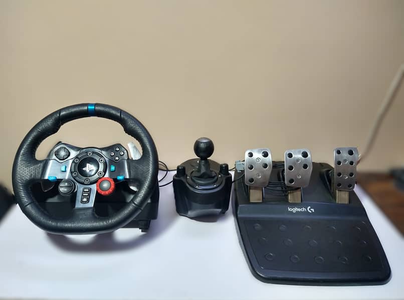 Logitech G29 Gaming Racing Wheel 1