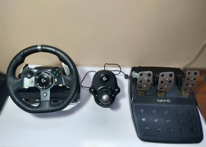 Logitech G920 Gaming Racing Wheel 1