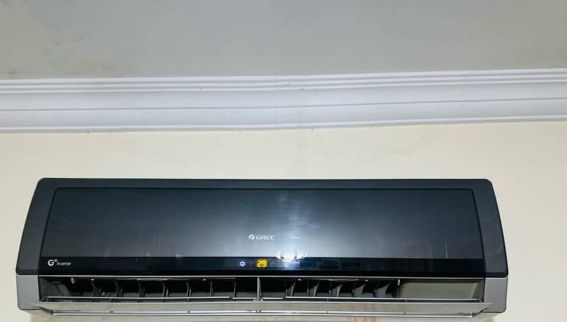 Gree 1.5 ton inverter AC for sale 0