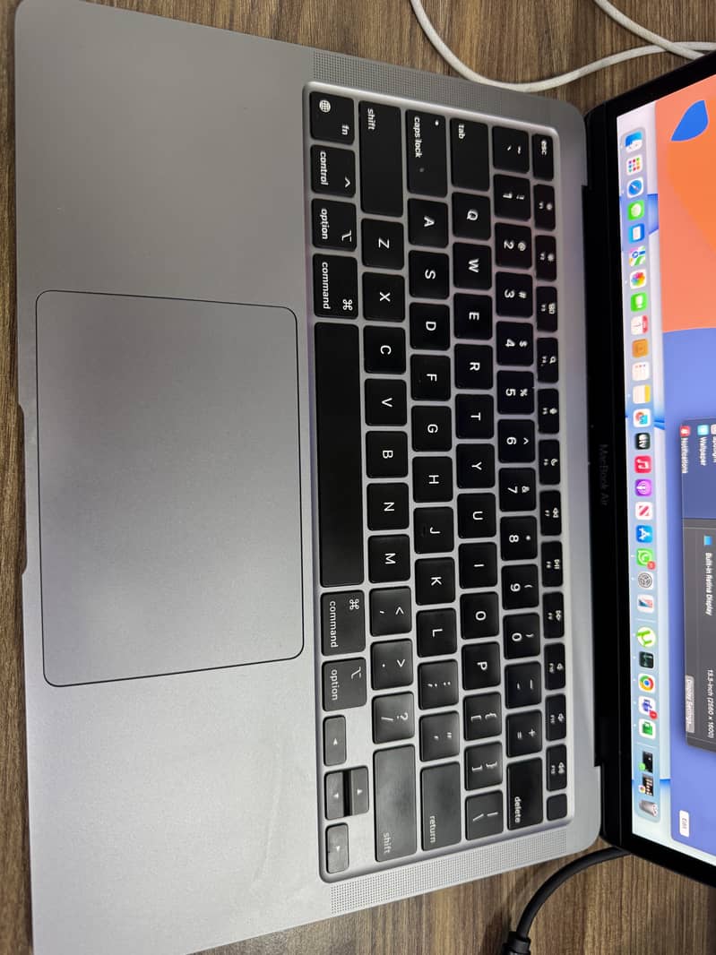 Macbook Air M1 (256GB) 2