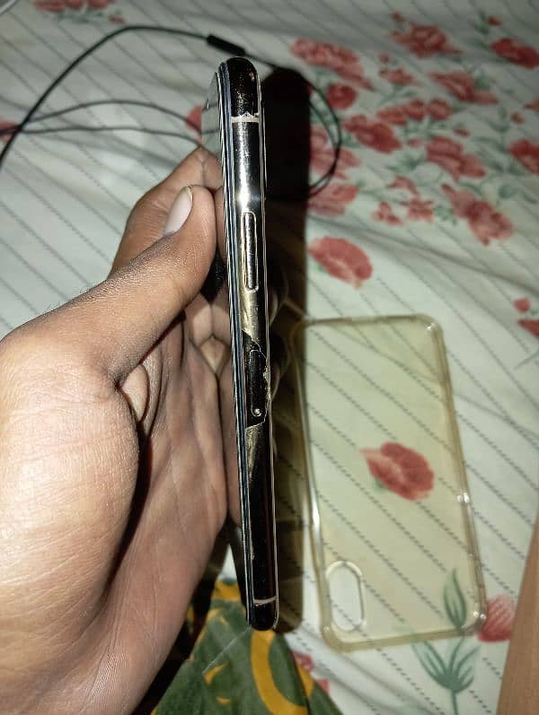 iphone xs 64 GB non pta 1