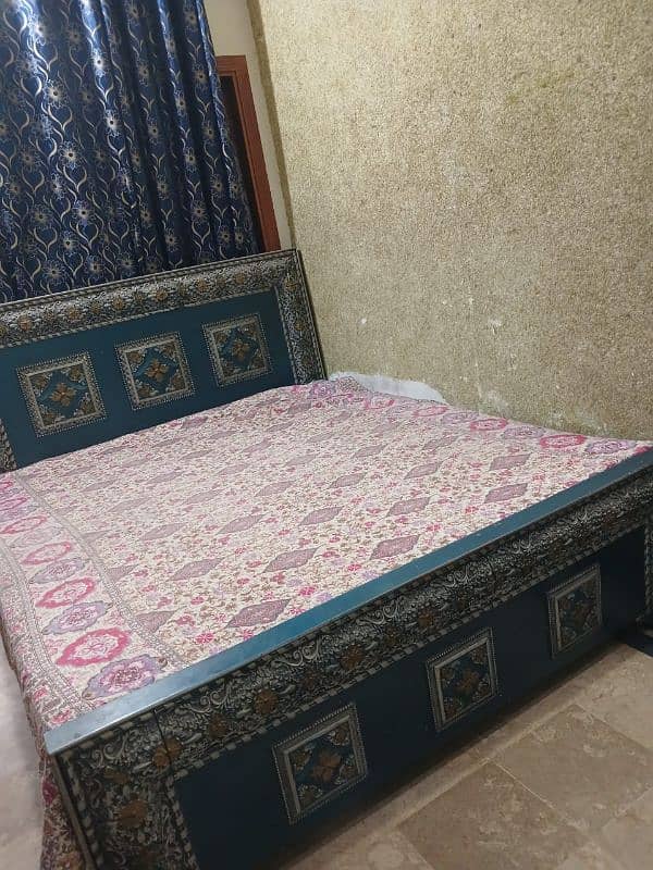 urgent sale double bed with metress 3